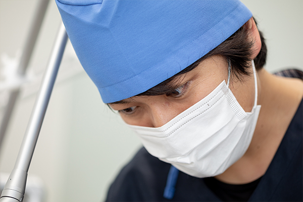 日本形成外科学会認定形成外科専門医による適切で丁寧な施術です